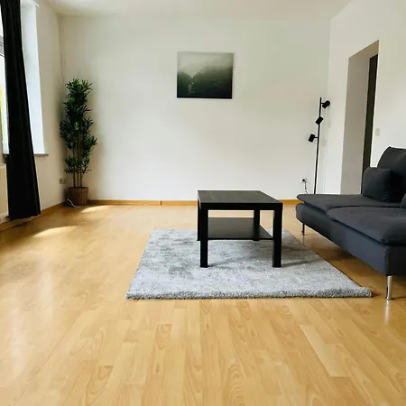 And Spacious For 8 Lejlighed *