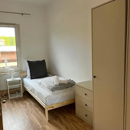 Lejlighed And Spacious For 8